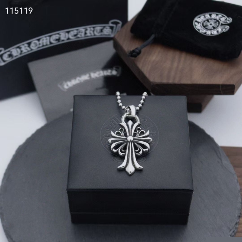 Ch**me He**ts necklaces